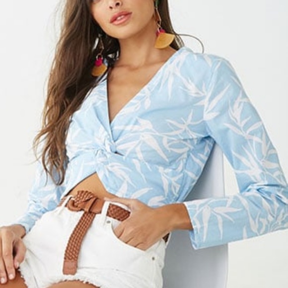 Derek Heart Tops - NWOT Cropped Top